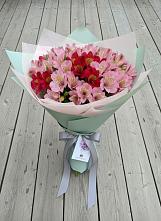 Букет цветов из:  Альстромерии в Котово Новгородская область
