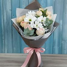 Букет цветов из:  Хризантемы и Розы в Котово Новгородская область