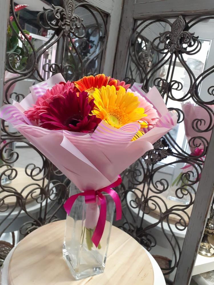 Букет цветов из: Герберы в Котово Новгородская область