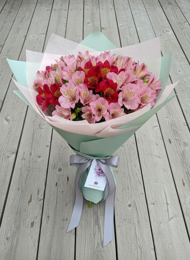 Букет цветов из: Альстромерии в Котово Новгородская область