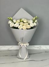 Букет цветов из:  Розы и Лизиантусы в Котово Новгородская область